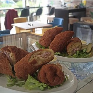 Pohovane palačinke sa pršutom