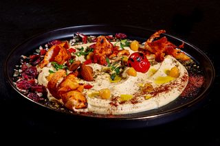 Humus marhaba cu carne de pui