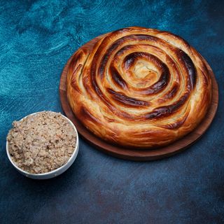 Domaća pita savijača sa mesom 1200g