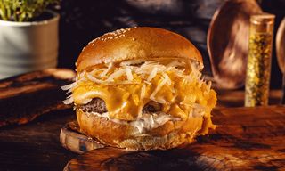 ხუთი ყველის ბურგერის კომბო