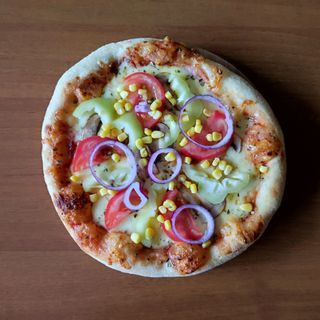 Porodična Vegetariana Pizza