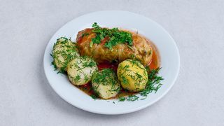 Gołąbek w sosie pomidorowym