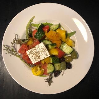 Салат Грецький (~400г)