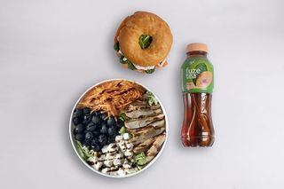 New Combo Bagel + Salad + Bevanda