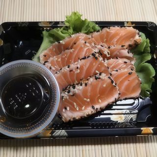 Tataki salmone
