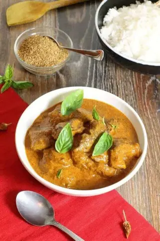 Beef kaslimiri korma