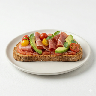 Tostada Integral De Jamón Con Tomate Cherry Y Aguacate