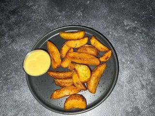 Картопля по-селянськи (200/30g)