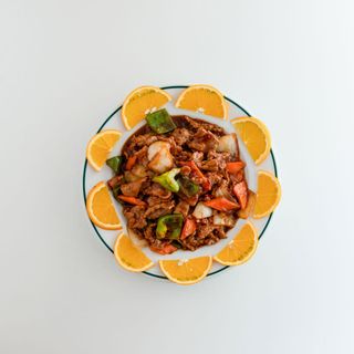 54 Ternera con salsa picante