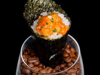 Temaki Spicy De Salmón