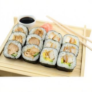 26 Maki De Pollo Con Aguacate (8 Pzs.)