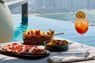 Breakfast Skypool