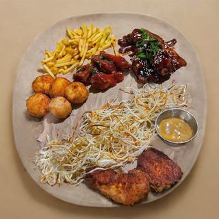 Сет "Ассорті" (1590г)