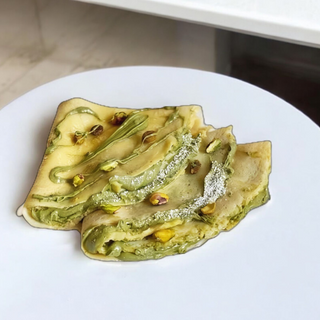 Naleśniki z serkiem pistacjowym