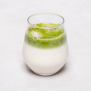 Ice matcha latte