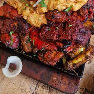 Tandoori Parrillada Mixta