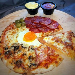 Pizza 4 godišnja doba porodična