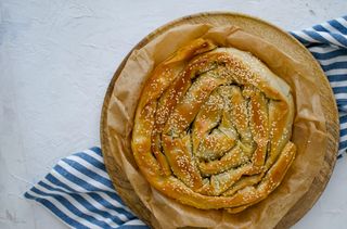 Маленький бурек з сиром та овочами (250г)