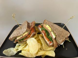 Panini Salmon Y Aguacate