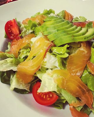 Авокадо Салмоне (350г)