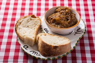 Porzioni di sugo