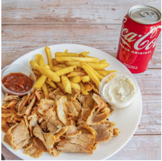 Plato de kebab + patatas + ensalada + bebida