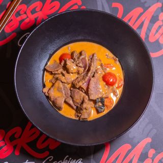 Ternera En Tiras Con Curry Massaman