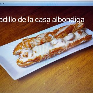 Pechuga de pollo y Tocineta