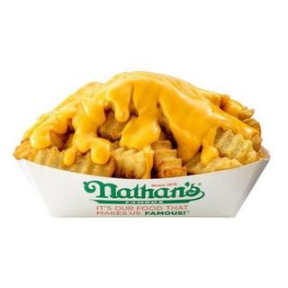 Картофель с сырным соусом и жаренным луком  стандарт              (200 гр)