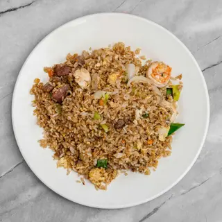 35. Arroz Frito Especial De La Casa.