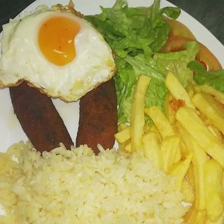 Alheira com Ovo Estrelado