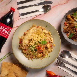 Dúo Clásico : Arroz Chaufa Aeropuerto + Arroz  chaufa cerdo + bebida
