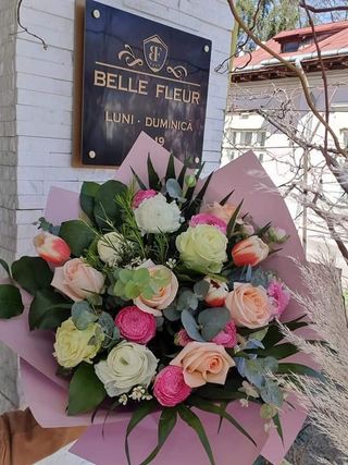 Buchet trandafiri si lalele