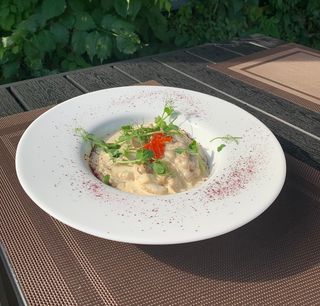 Риба з червоною ікрою (300г)