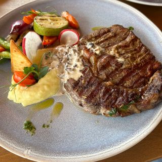 Стейк Рибай с овощами