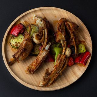 ხბოს ნეკნი წითელი აჯიკით / Calf Ribs with Adjika (Spicy sauce)