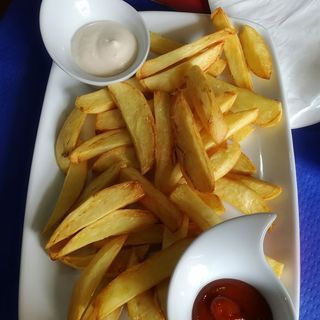 Patatas Fritas Caseras (1/2 Ración)