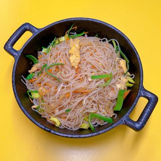 Spaghetti di riso saltati con verdure （炒粉干）