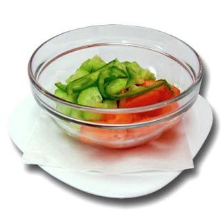 13.Салата домати и краставици (300г)