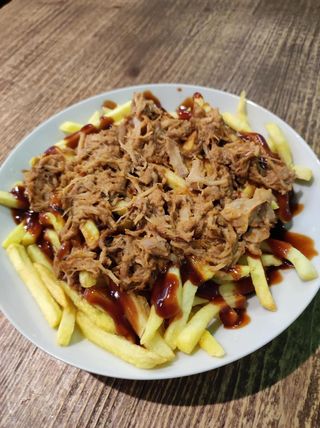 Patatas Pulled pork con salsa barbacoa