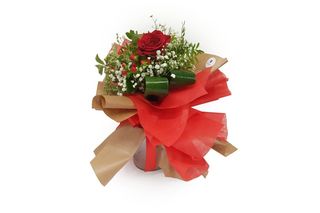 Bouquet con rosa rossa