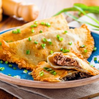 ჩებურეკი ხორცით 2 ცალი