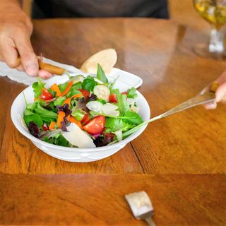 Sezonska mešana salata