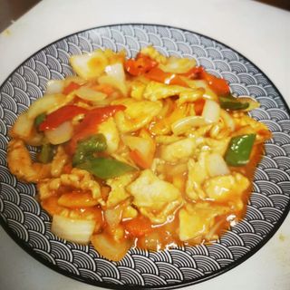 Pollo Con Salsa Curry