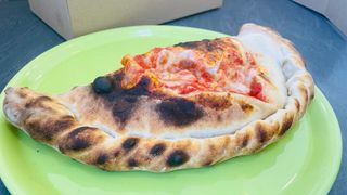 Pizza Clásica Calzone