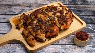 წიწილი აჯიკაში