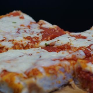 Pizza in teglia Margherita