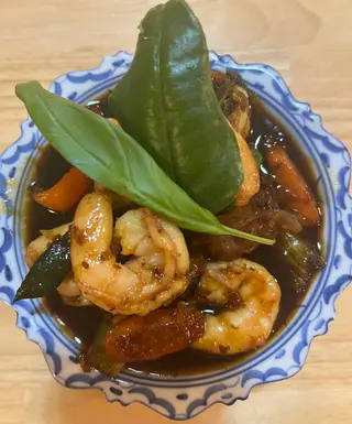 Langostinos Con Albahaca