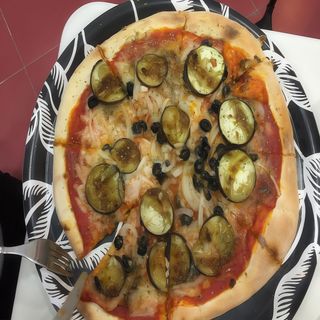 Pizza Mediterránea (33 Cm.)