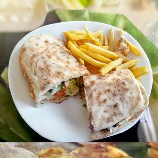 Makloub Escalope Panée